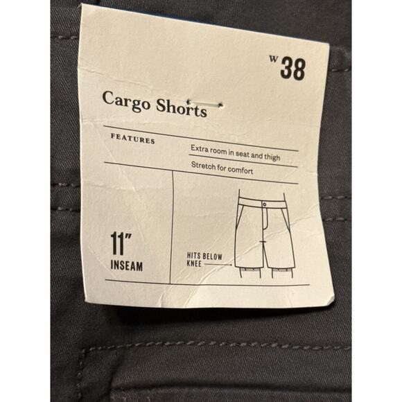 Good Fellow Men’s Gray Cargo Shorts, Sz 38, 11” Inseam Extra Seat Room NWT - Picture 2 of 7